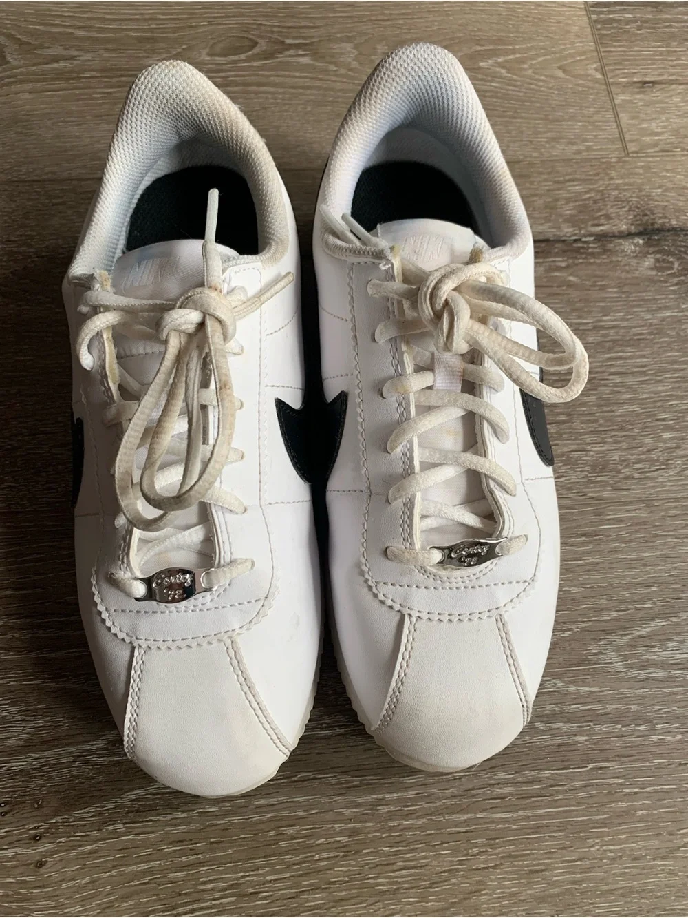 Nike Cortez Low Leather Shoes White Black Youth Sz 6Y Women’s Sz 7.5